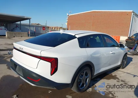 2025 Kia K4 Lxs z USA, uszkodzony, nr VIN 3KPFT4DE5SE140327